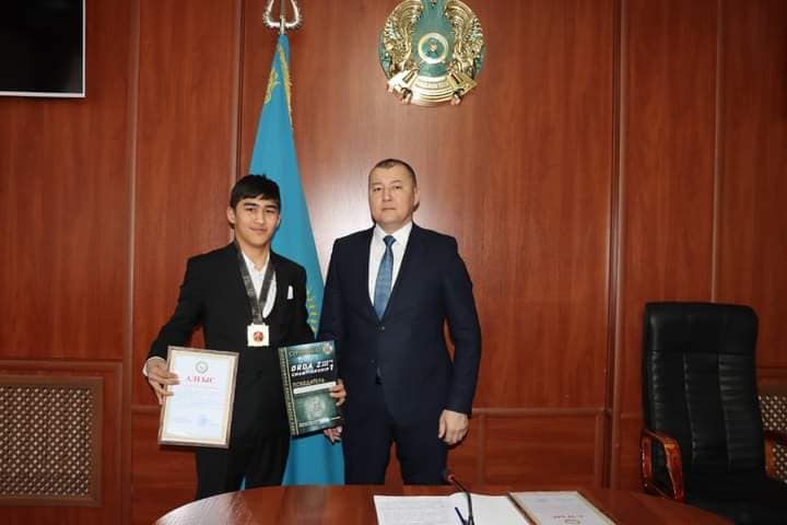 ЖАС СПОРТШЫЛАР